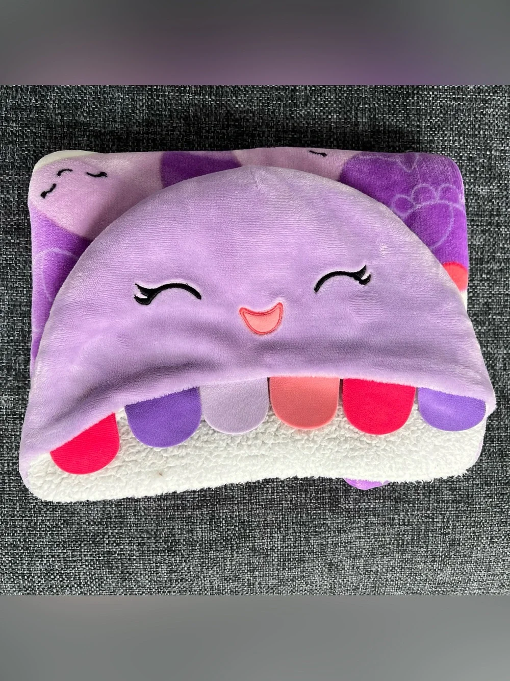 Squishmallows Beula Hooded Throw